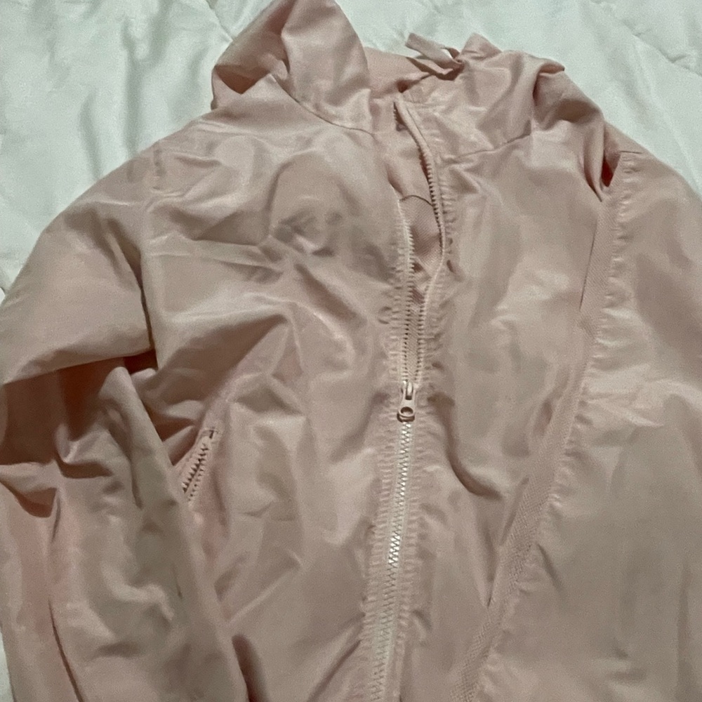 Light weight running coat, light pink
